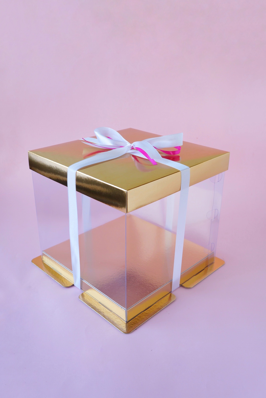 Как собрать прозрачную коробку. Прозрачные коробки для тортов. Упаковка прозрачная коробка. Коробка для торта прозрачная. Коробка для торта прозрачная квадратная.